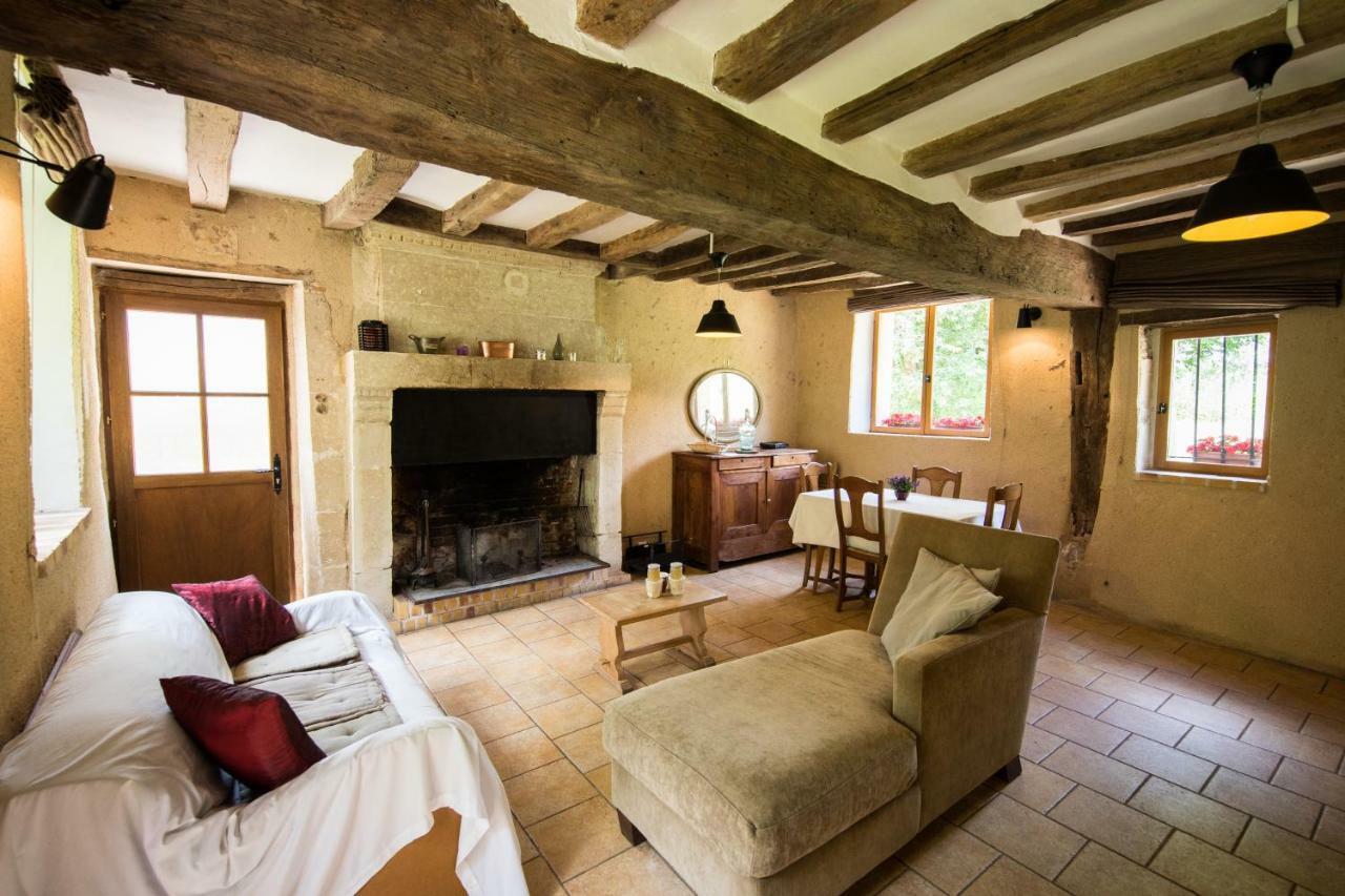 Holiday Home Le Vaugarnier Couture-sur-Loir ภายนอก รูปภาพ