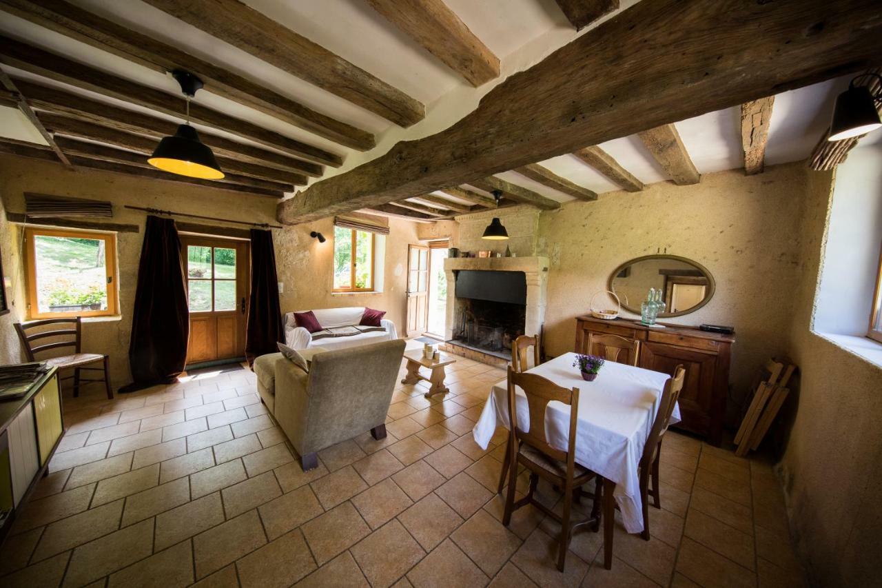 Holiday Home Le Vaugarnier Couture-sur-Loir ภายนอก รูปภาพ