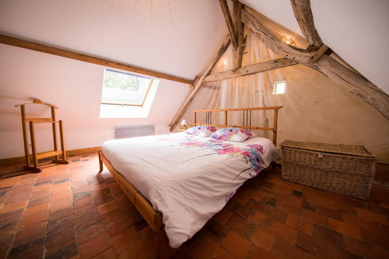 Holiday Home Le Vaugarnier Couture-sur-Loir ภายนอก รูปภาพ